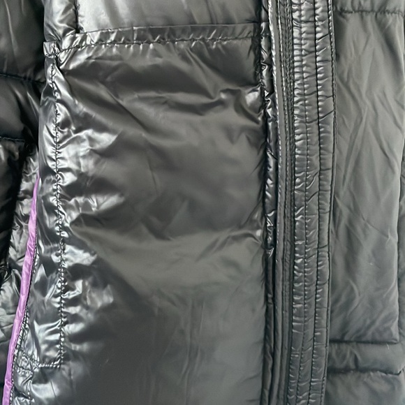 Calvin Klein size extra large, packable, lightweight premium down Jacket - Picture 10 of 11